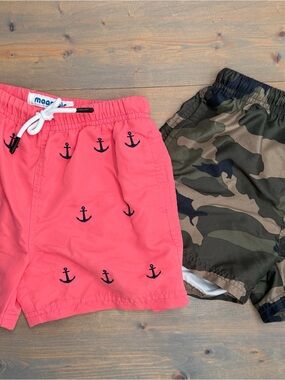 Boys Camo and Coral Anchor Swim Trunks Size 5/6